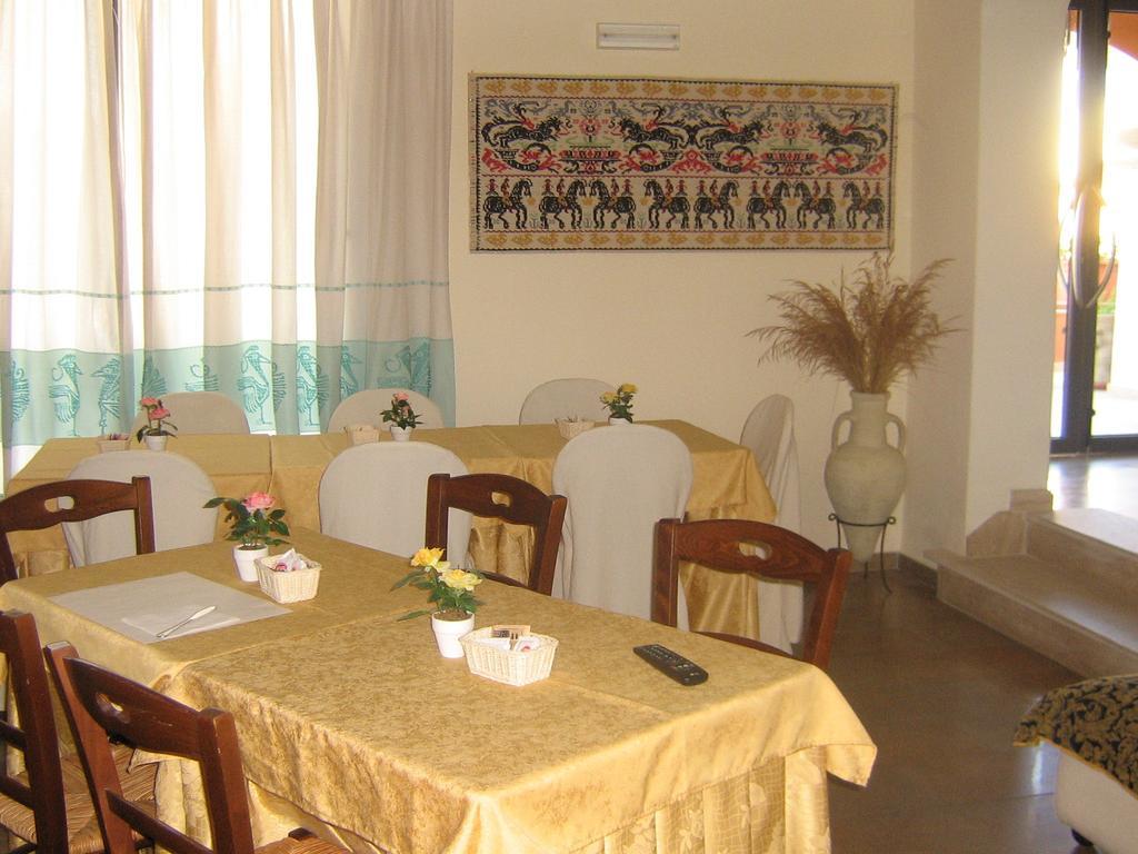 Hotel Maxim Ольбия Экстерьер фото